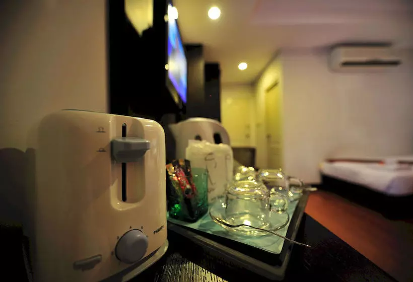 호텔 Aloha Residence