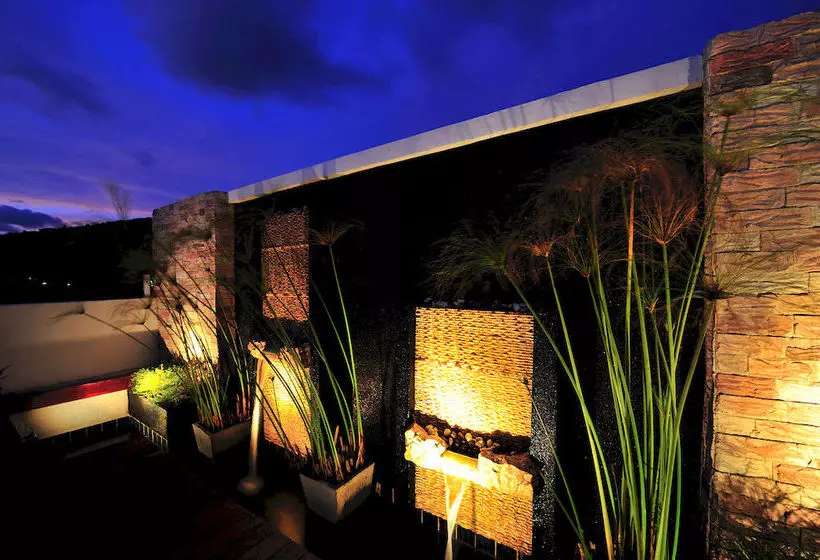 호텔 Aloha Residence