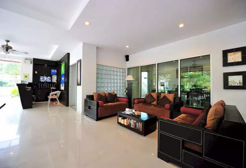 호텔 Aloha Residence