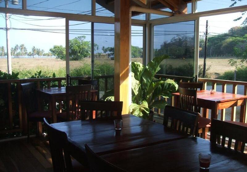 בית מלון כפרי Bellavista Suites By Villas Verdes   Samara Beach