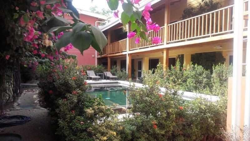 בית מלון כפרי Bellavista Suites By Villas Verdes   Samara Beach