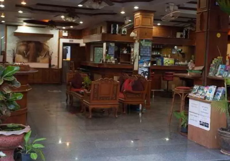 Отель Black Pearl Patong Beach