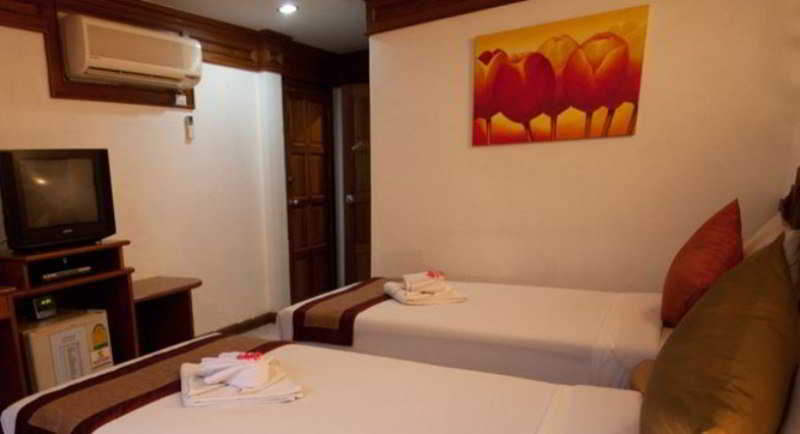 فندق Black Pearl Patong Beach