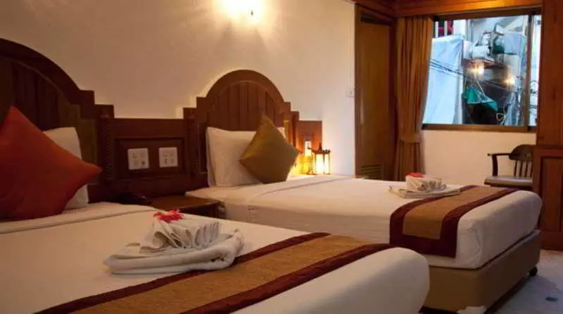 Отель Black Pearl Patong Beach