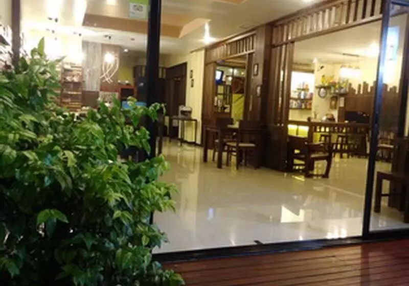 Отель Black Pearl Patong Beach