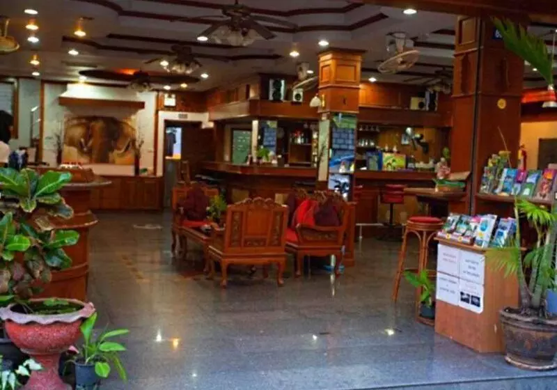 Отель Black Pearl Patong Beach