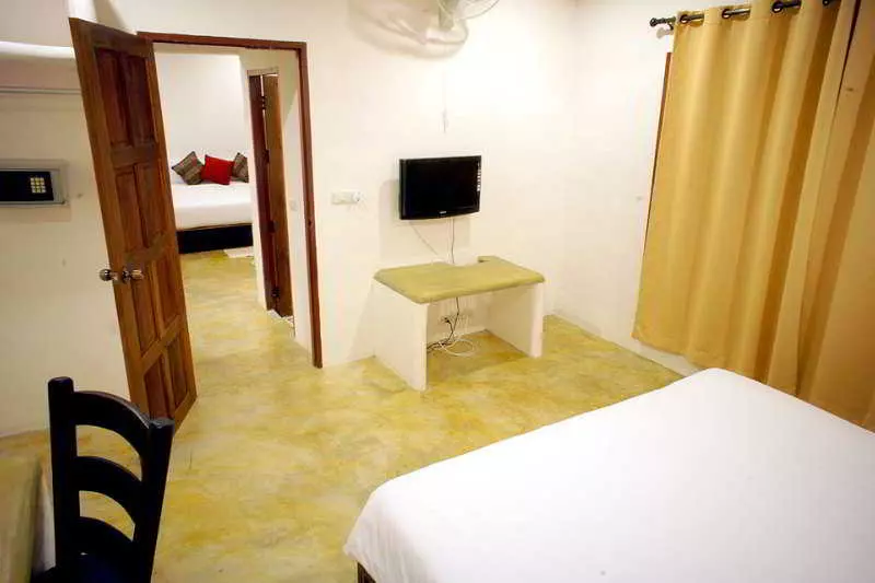 Отель Dacha Resort Phuket