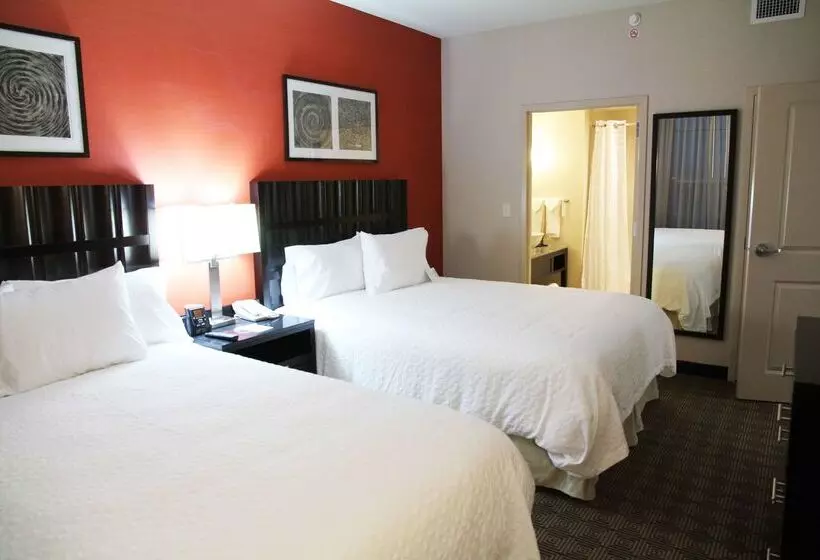 Отель Embassy Suites Ontario Airport