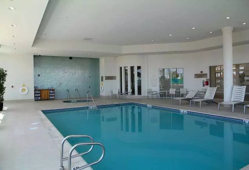 Отель Embassy Suites Ontario Airport