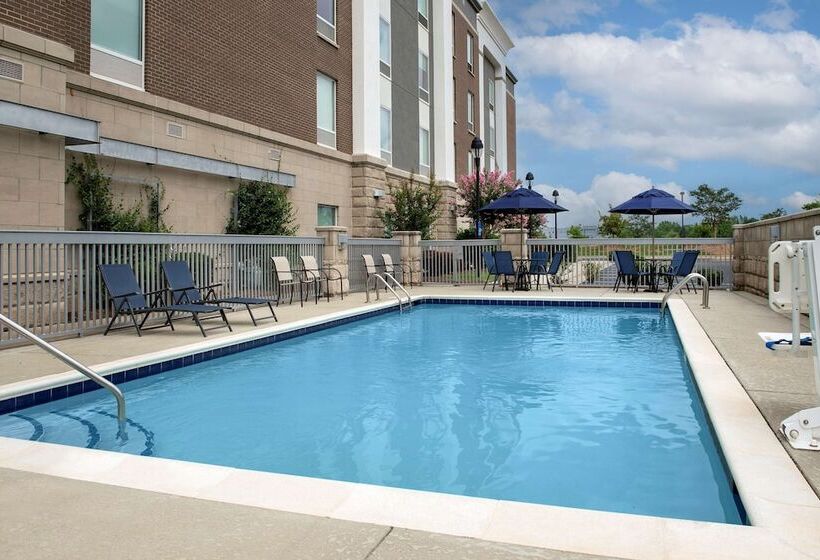בית מלון כפרי Hampton Inn & Suites Holly Springs