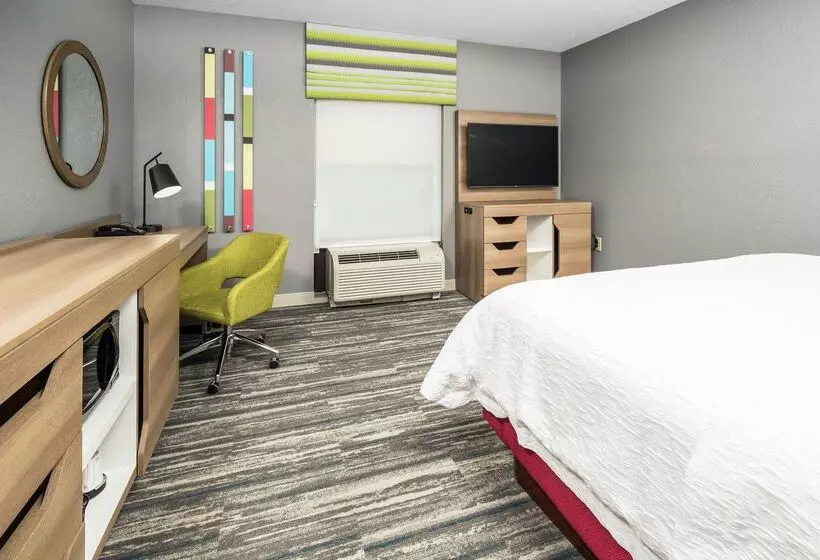 호텔 Hampton Inn Wilson Downtown