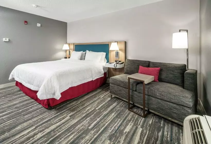 호텔 Hampton Inn Wilson Downtown