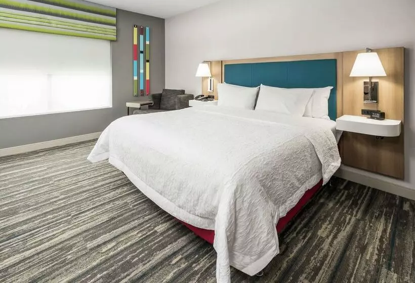 호텔 Hampton Inn Wilson Downtown