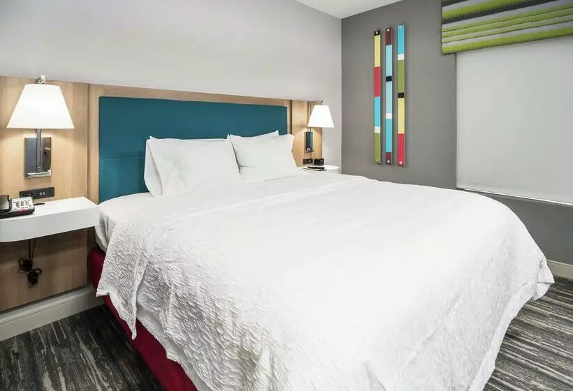 호텔 Hampton Inn Wilson Downtown