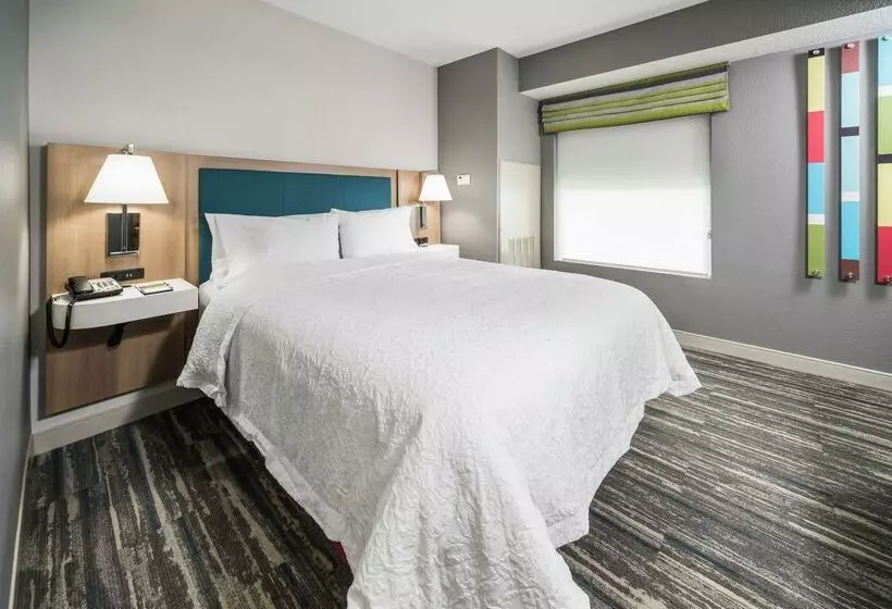 호텔 Hampton Inn Wilson Downtown