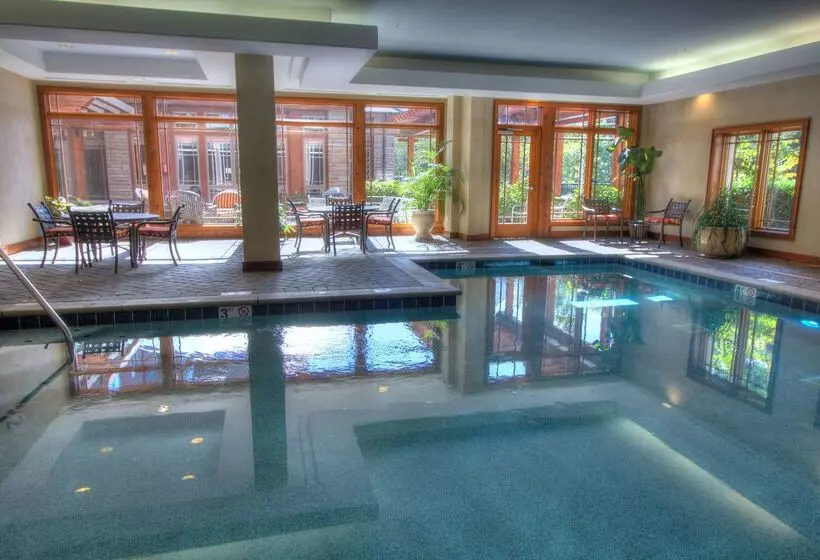 בית מלון כפרי Hilton Garden Inn Gatlinburg