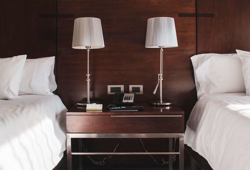 فندق Hilton Garden Inn Santiago Airport