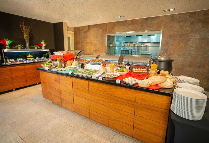 فندق Hilton Garden Inn Santiago Airport