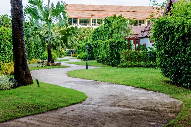 בית מלון כפרי L Esprit De Naiyang Beach Resort   Sha Extra Plus