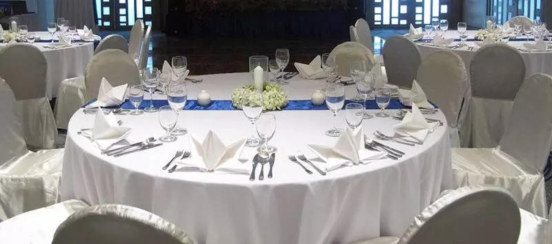 Отель Le Méridien Phuket Mai Khao Beach Resort