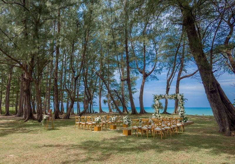 호텔 Le Méridien Phuket Mai Khao Beach Resort