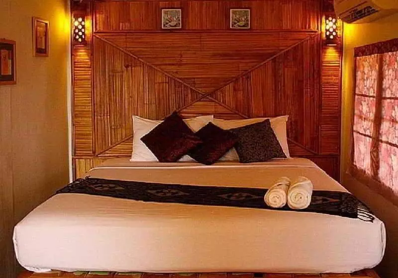 בית מלון כפרי Nangyuan Island Dive Resort