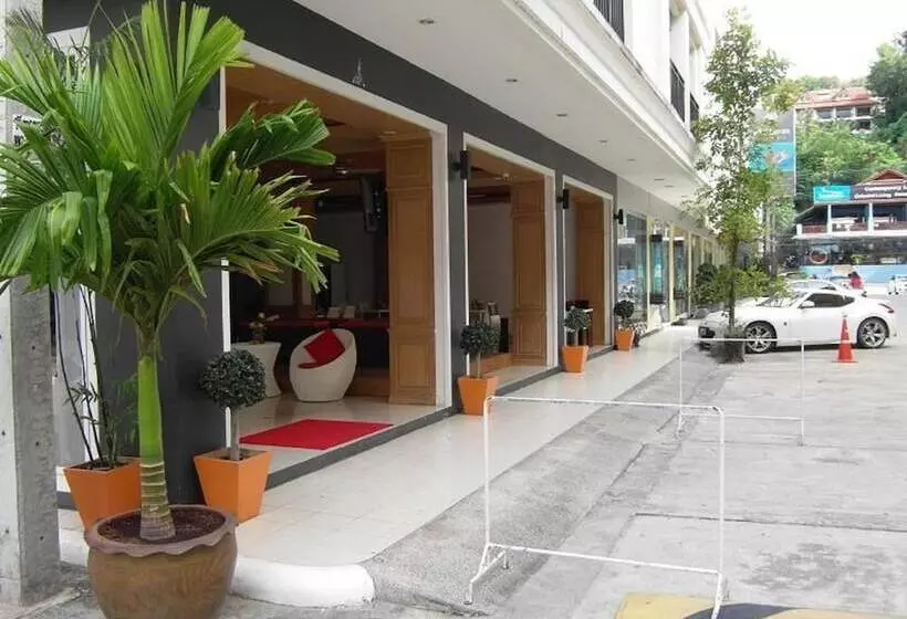 ホテル Patong Princess