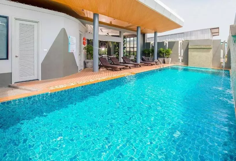 Hotelli Rattana Residence