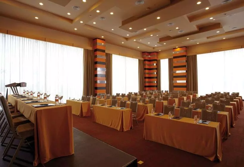 Hotel Riu Plaza Guadalajara