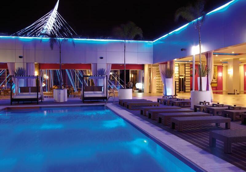 Hotel Riu Plaza Guadalajara