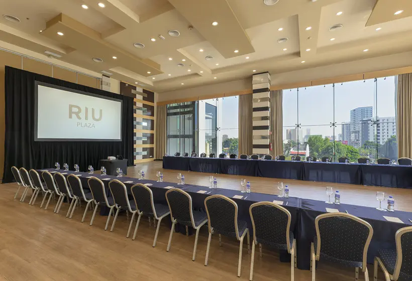 Hotel Riu Plaza Guadalajara