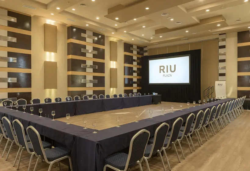 Hotel Riu Plaza Guadalajara