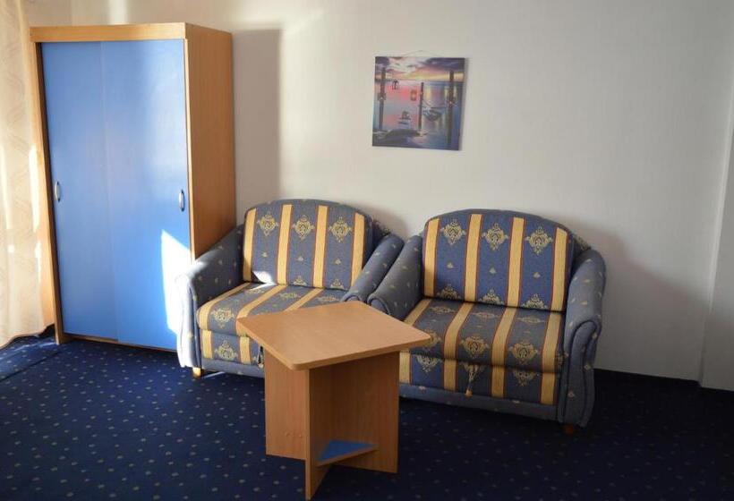 ホテル Saint George   Old Nesebar