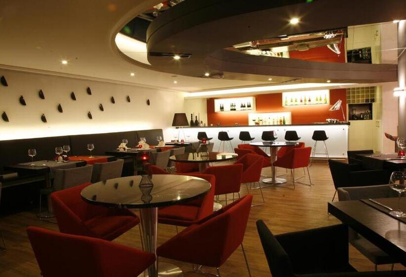 هتل Samm Bistro Spa