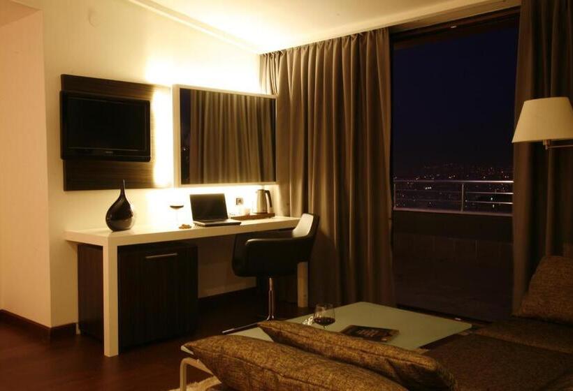 هتل Samm Bistro Spa