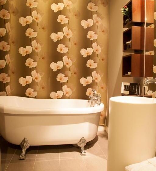 هتل Samm Bistro Spa