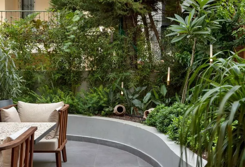 هتل Sherwood Premio