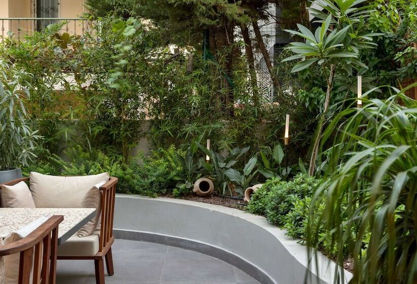 هتل Sherwood Premio