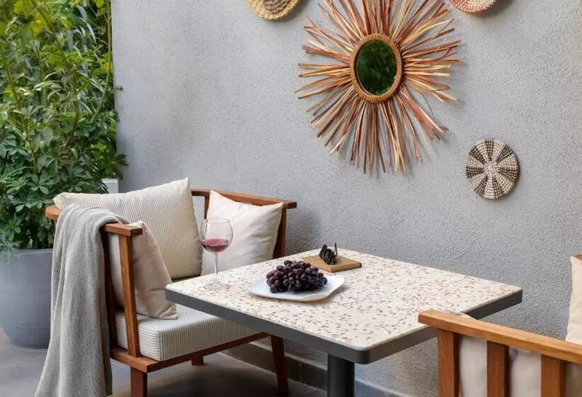 هتل Sherwood Premio