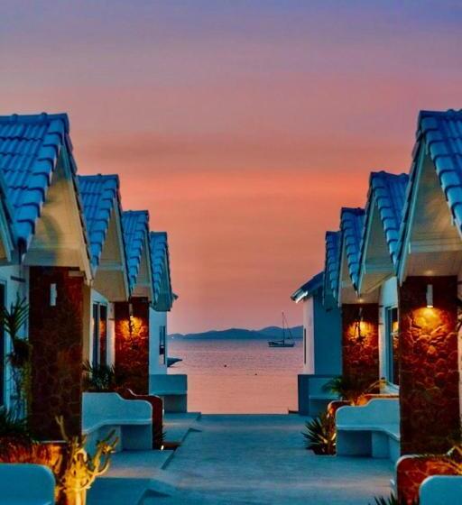 هتل So Kohkoon Beach Resort