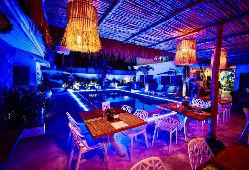 هتل So Kohkoon Beach Resort