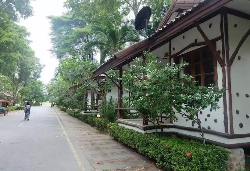 호텔 Talkoo Beach Resort Khanom