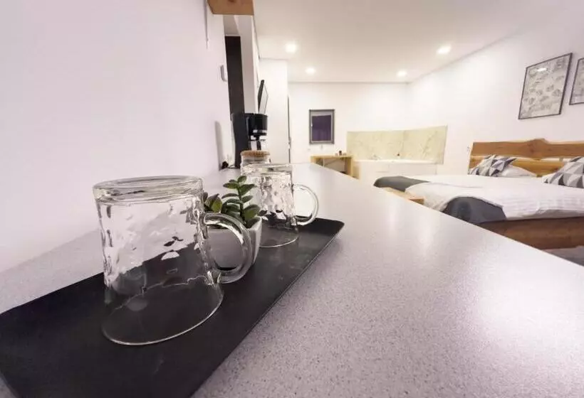 ペンション Middlehouse