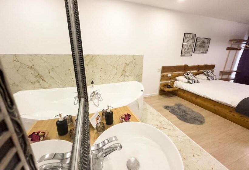 پانسیون Middlehouse