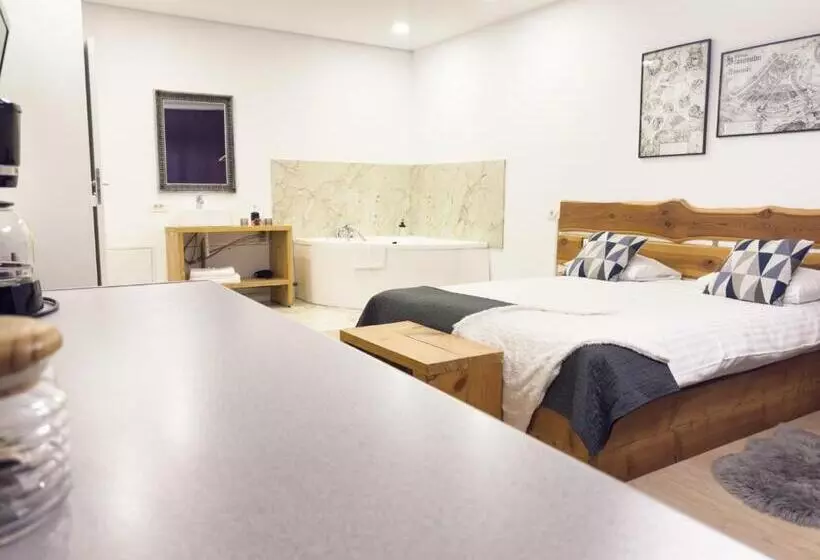 ペンション Middlehouse