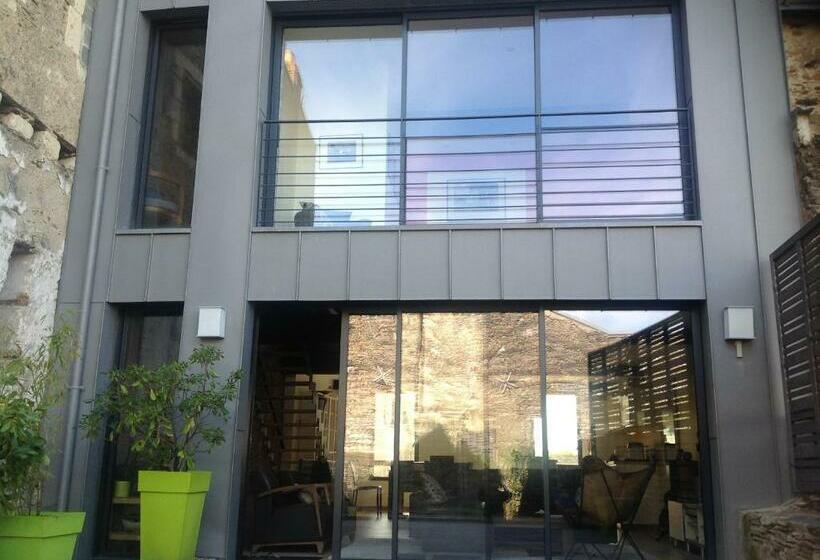 住宿加早餐  Le Beau Repaire 1 à 3 Chambres étage Indépendant