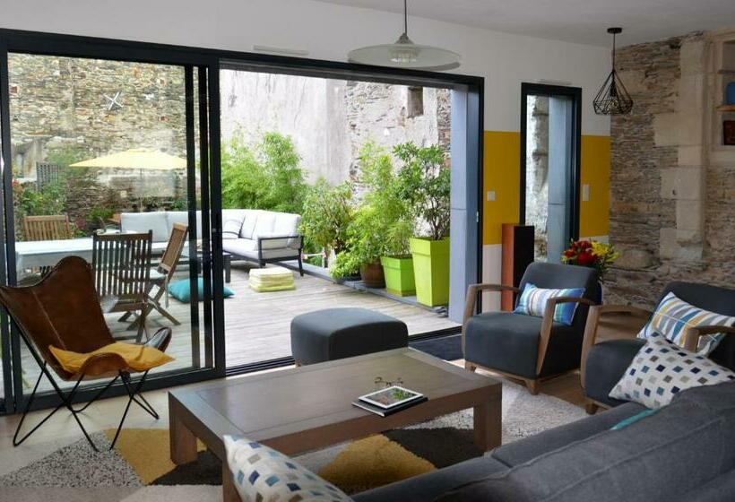 住宿加早餐  Le Beau Repaire 1 à 3 Chambres étage Indépendant