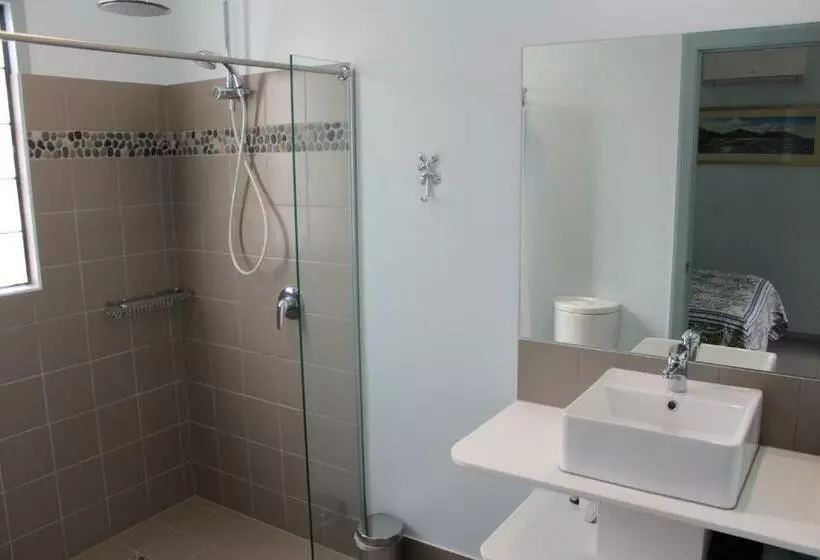 Majatalo Gecko Guest House