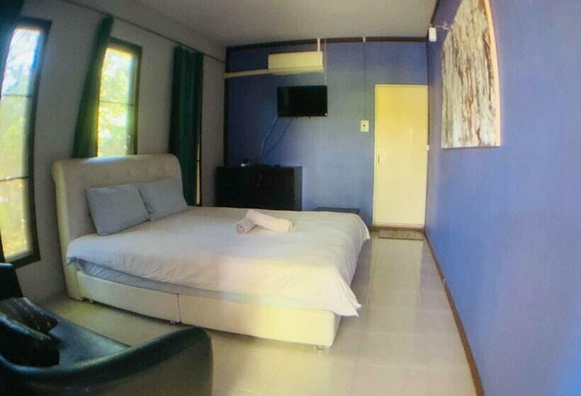 Moon River Resort Phimai