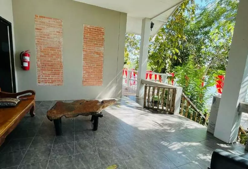 Moon River Resort Phimai